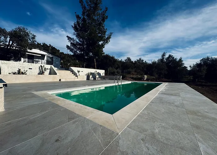 Domus Villa